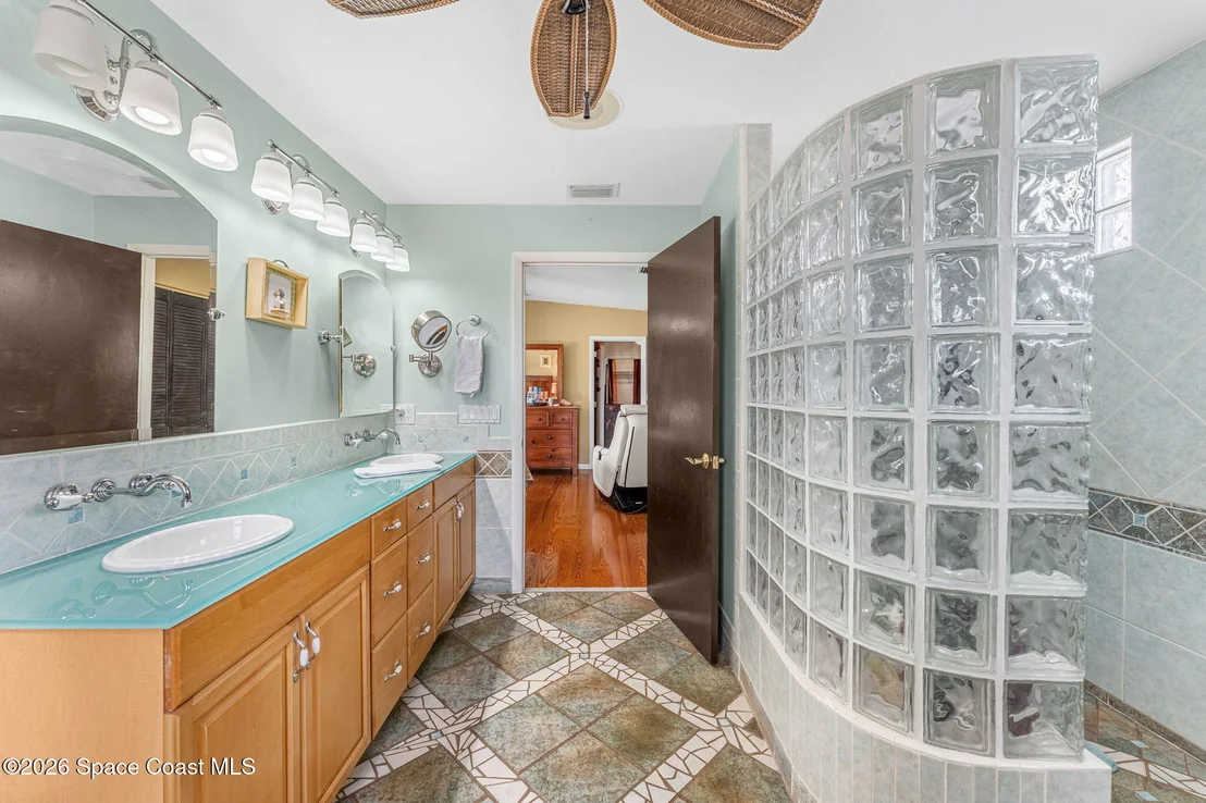 Photo of 310 Kent Drive