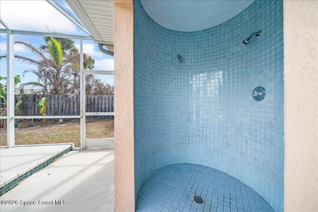Photo of 476 Veracruz Boulevard