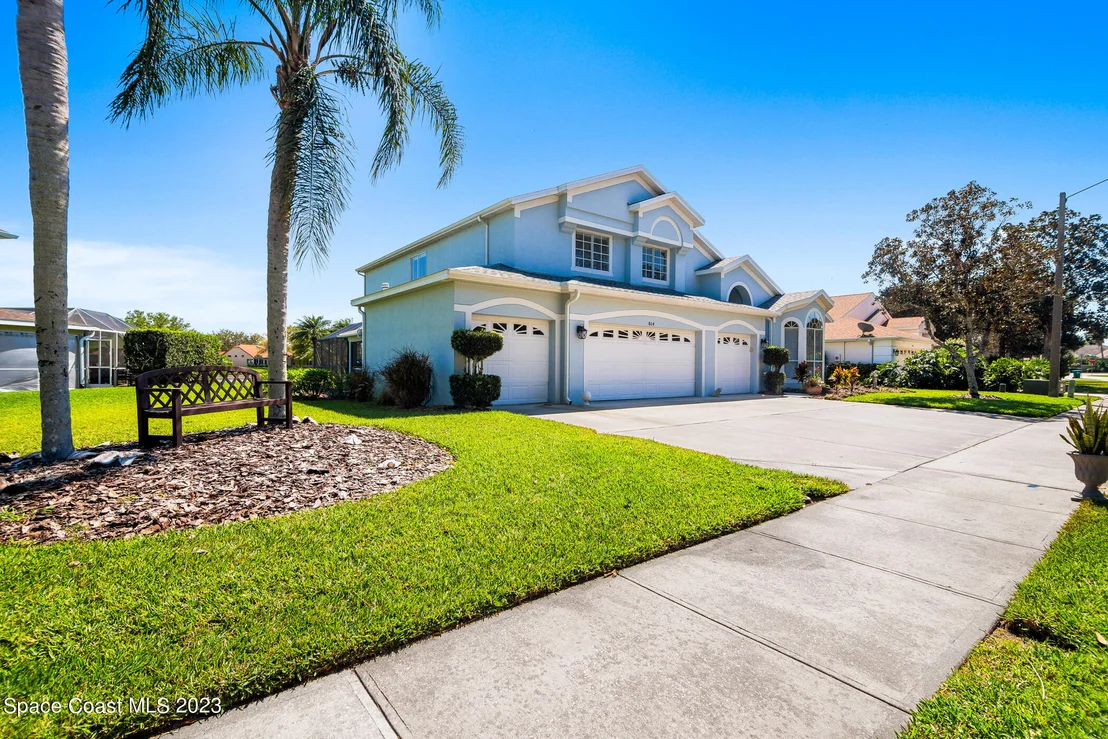 Photo of 804 Autumn Glen Drive
