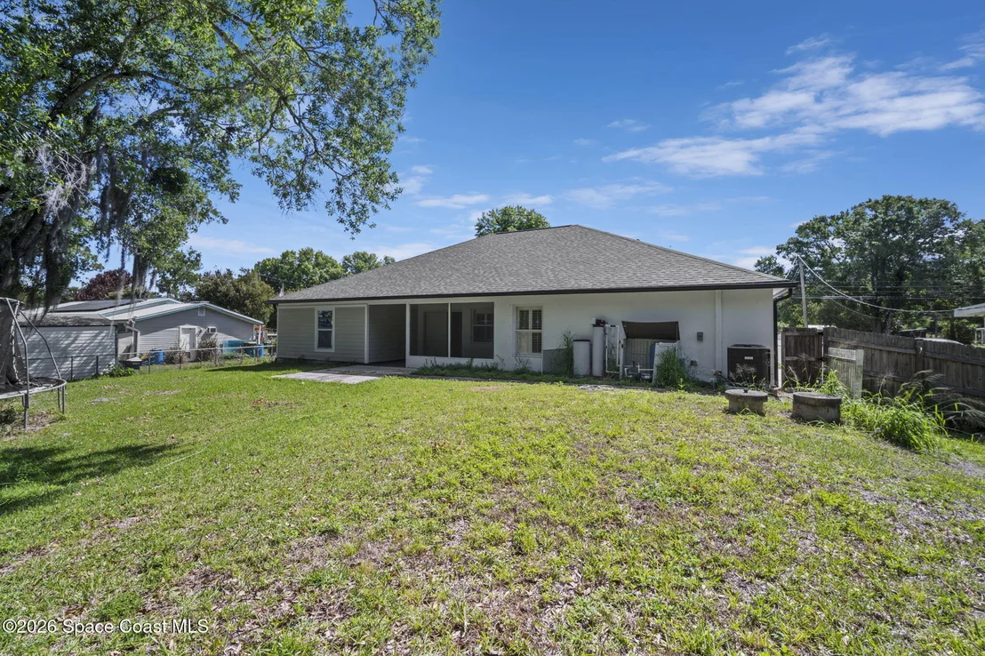 Photo of 425 La Veta Drive