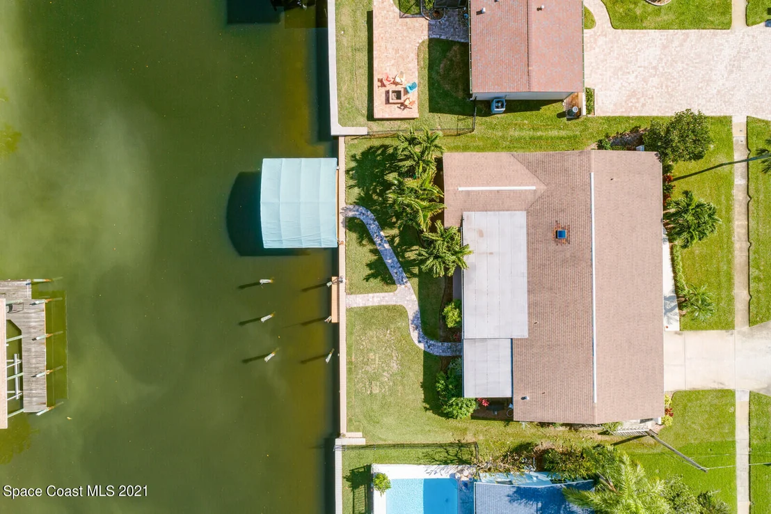 Photo of 481 Cardinal Drive