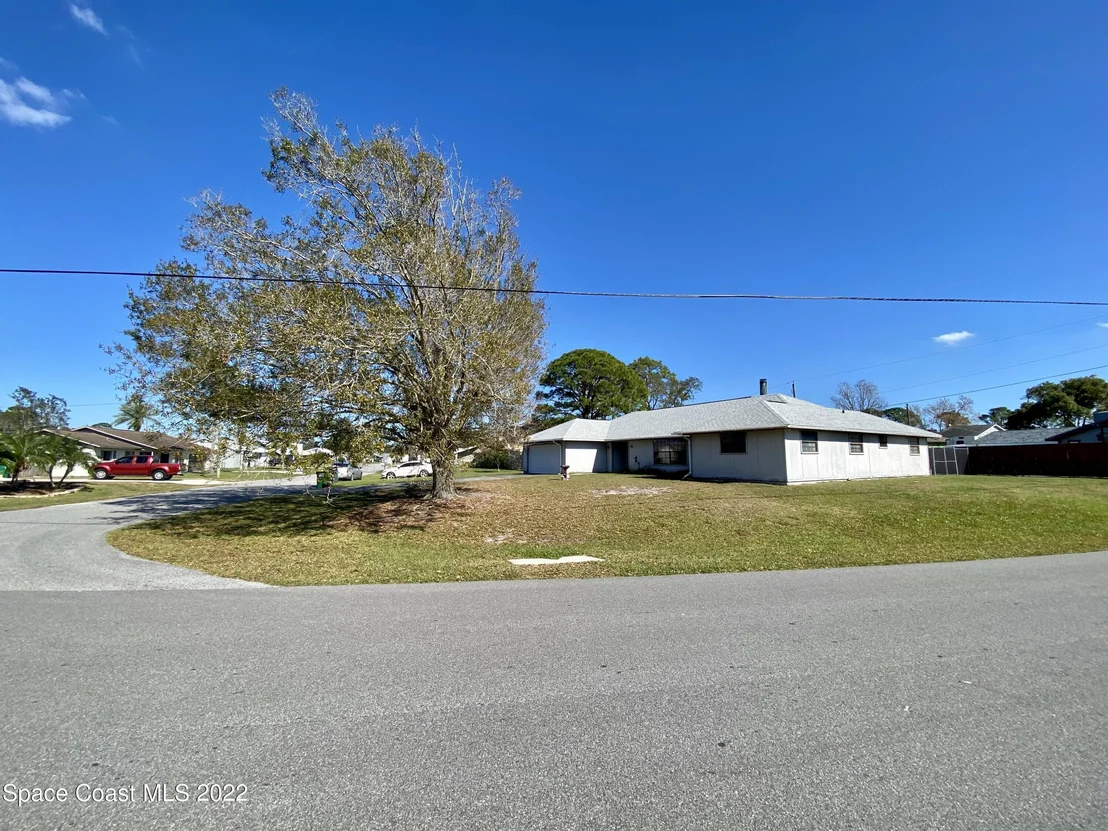 Photo of 3965 Oakland Street