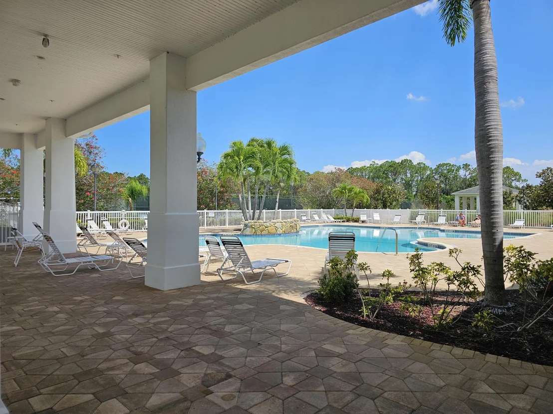 Photo of 325 Abernathy Circle