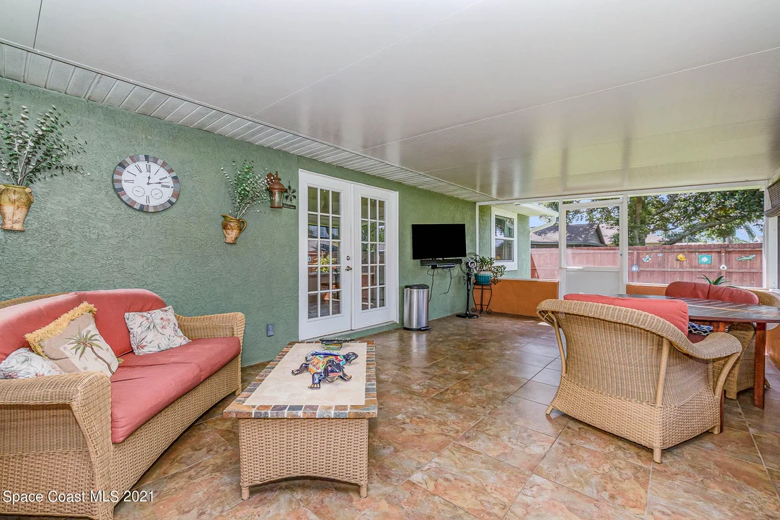 Photo of 5934 Cardiff Avenue