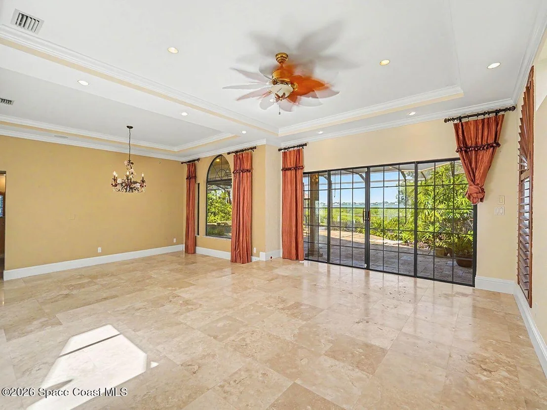 Photo of 484 Lanternback Island Drive