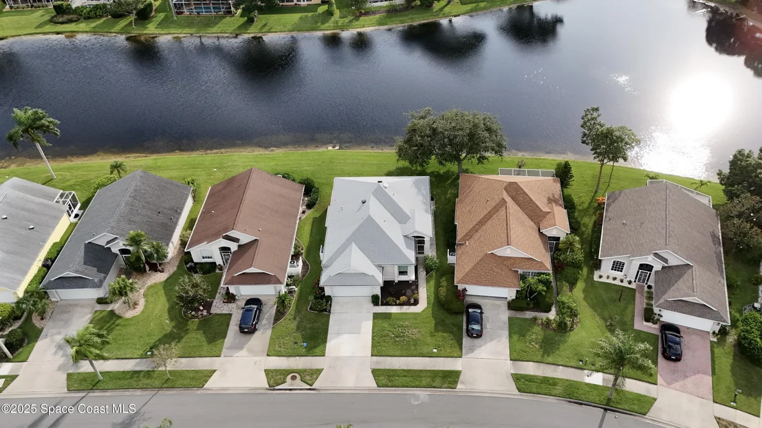 Photo of 2596 Addington Circle