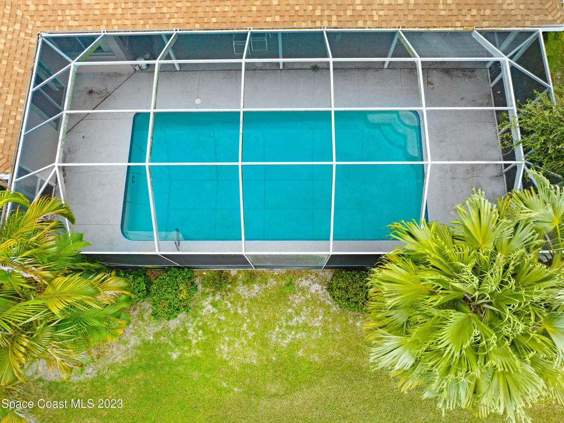 Photo of 2180 Royal Oaks Drive