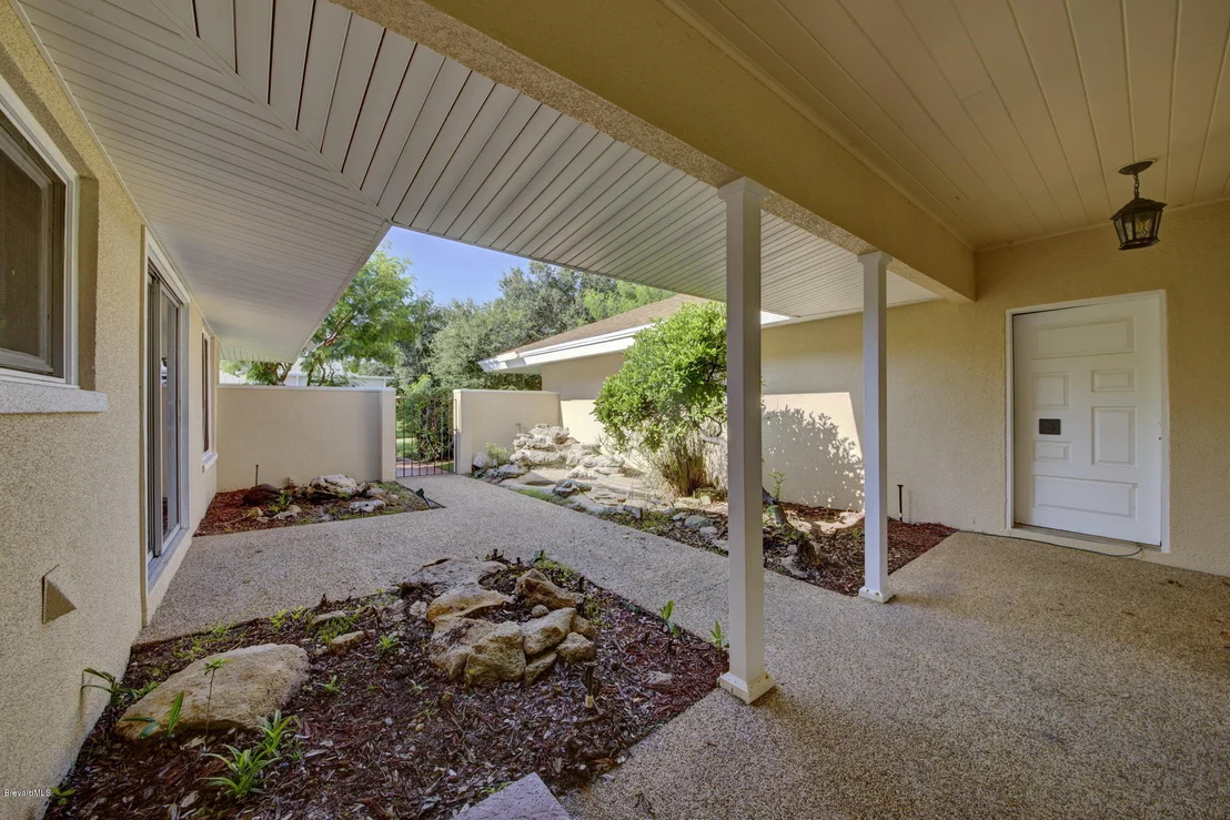 Photo of 2205 ROCKLEDGE Drive