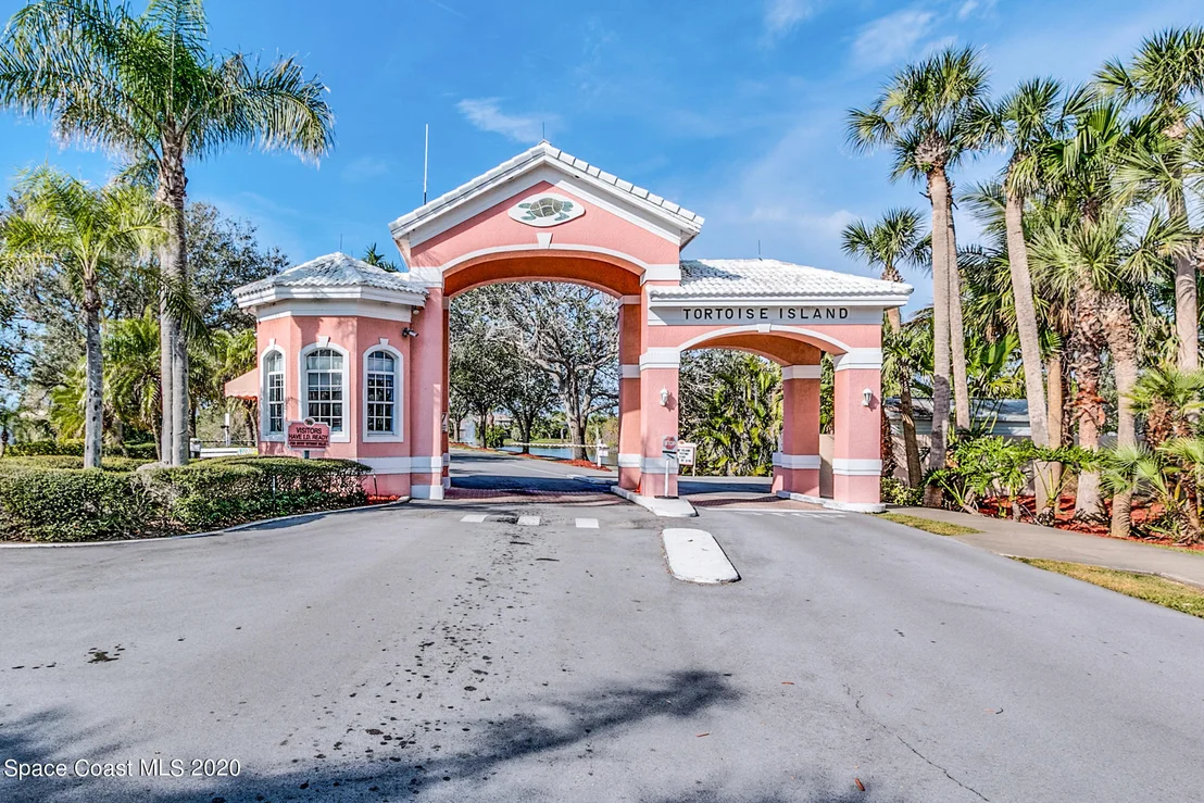 Photo of 466 Lanternback Island Drive