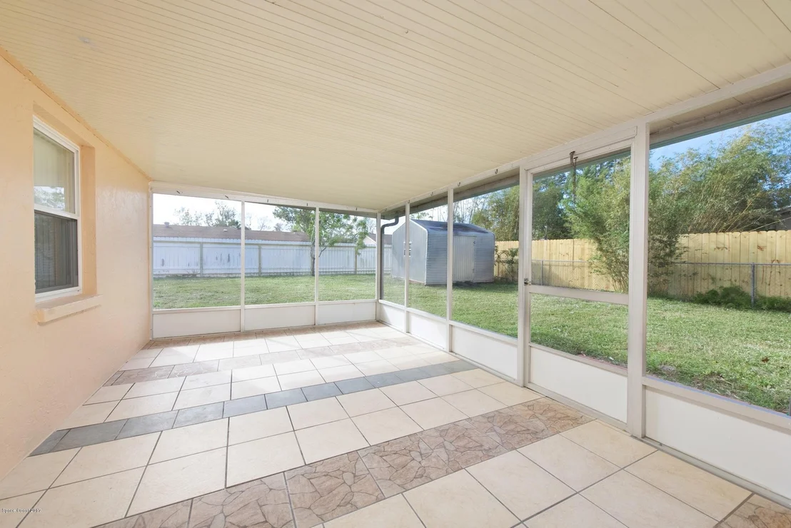 Photo of 2855 Lancaster Road