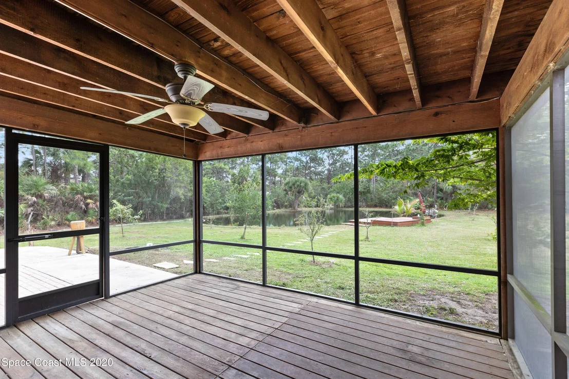 Photo of 1531 Hall Road
