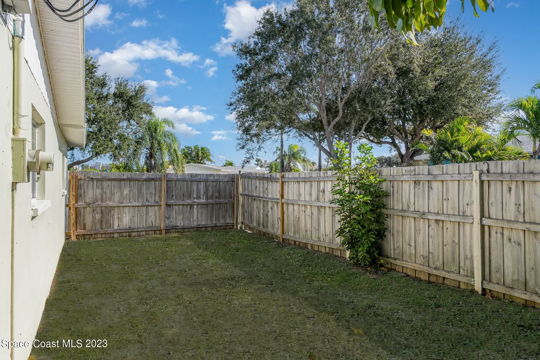 Photo of 947 Bluewater Drive