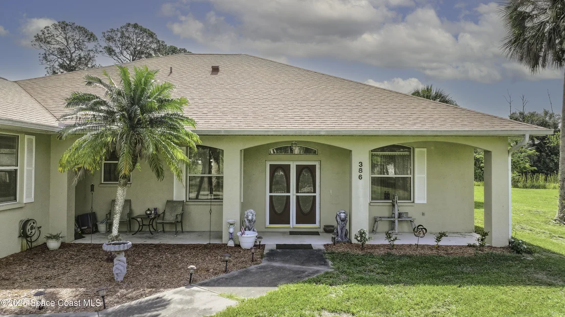 Photo of 386 Valencia Road