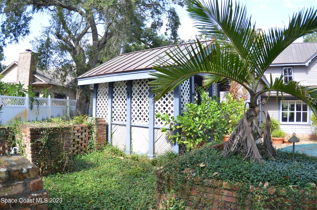 Photo of 1451 Rockledge Drive