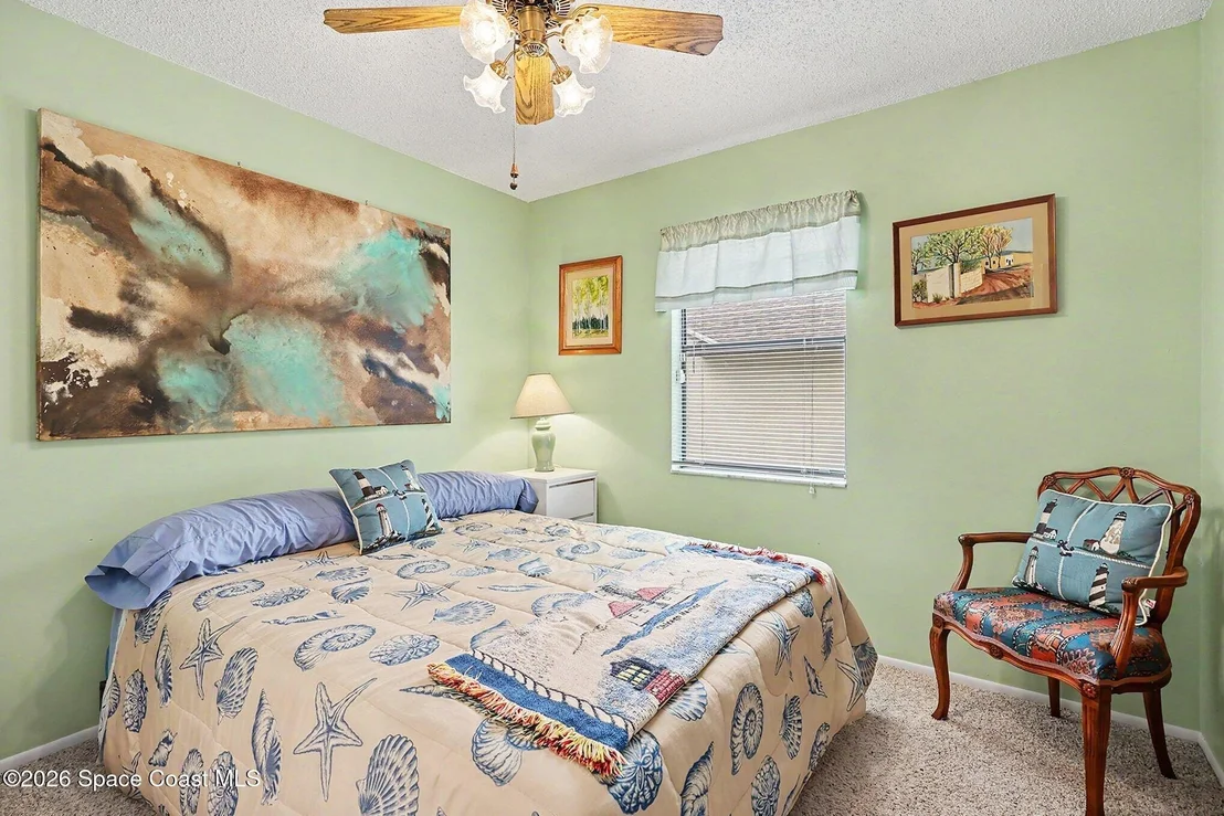 Photo of 1354 Eldron Boulevard SE