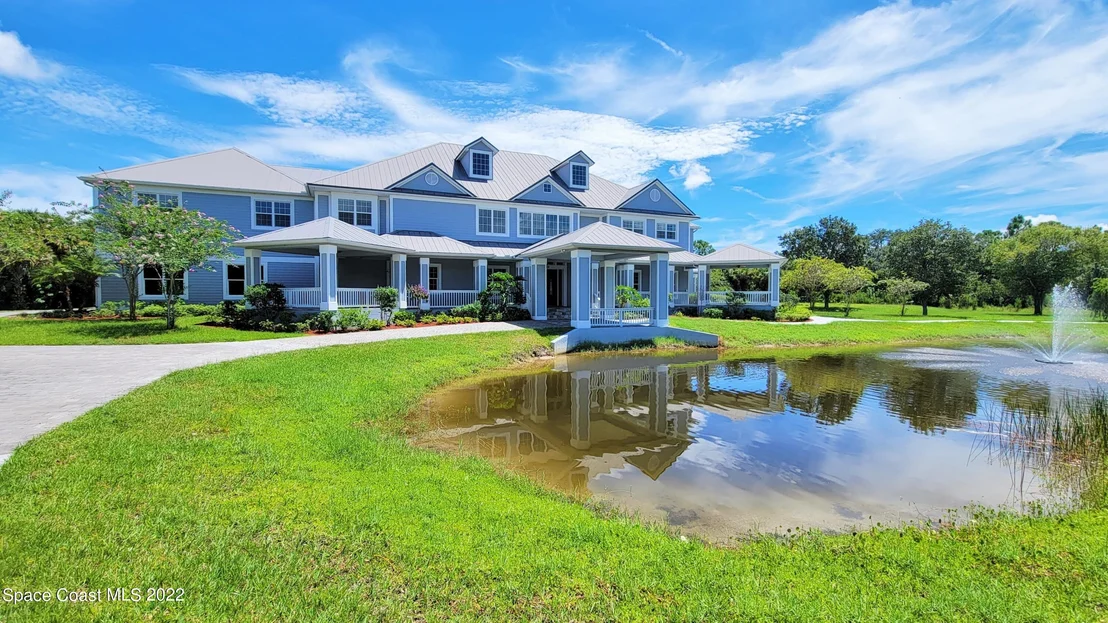 Photo of 5660 Willoughby Drive