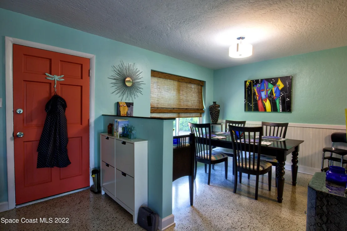 Photo of 153 Clairbourne Avenue
