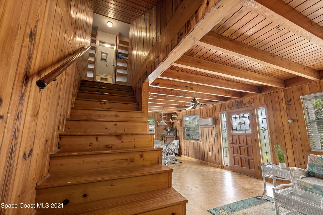 Photo of 4670 Robert Street