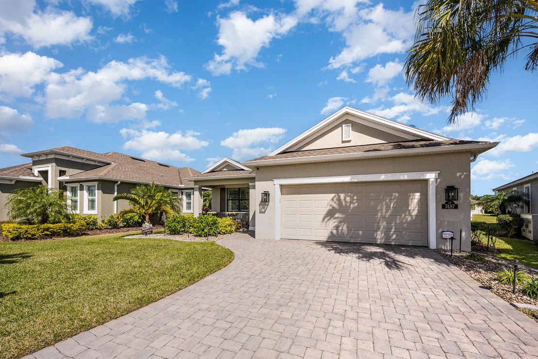 Photo of 7487 Bluemink Lane