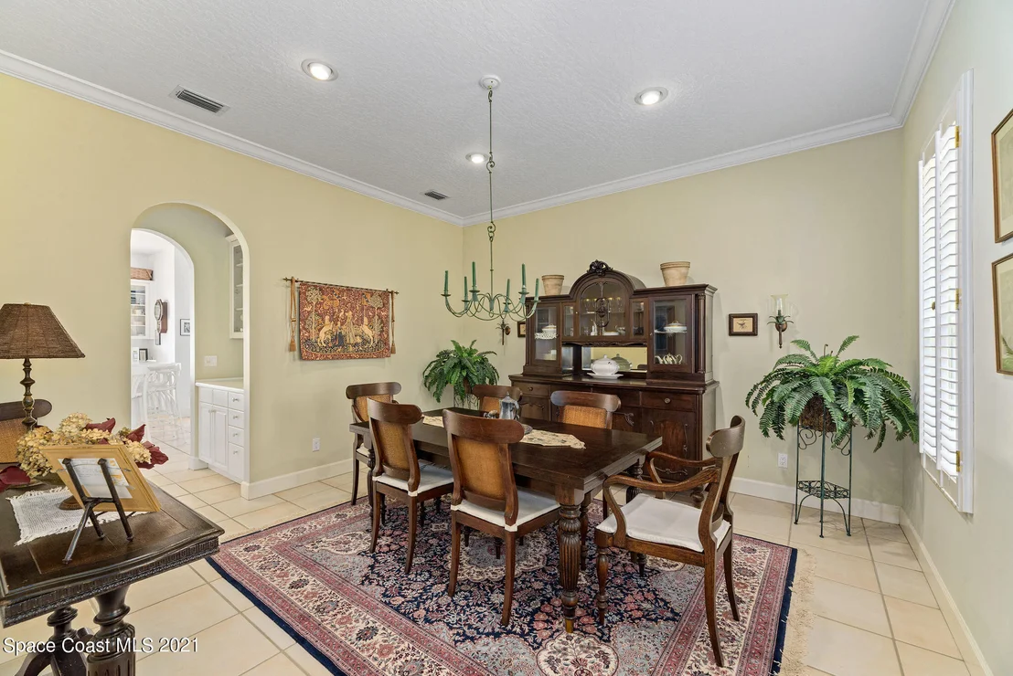 Photo of 176 Bayshore Drive