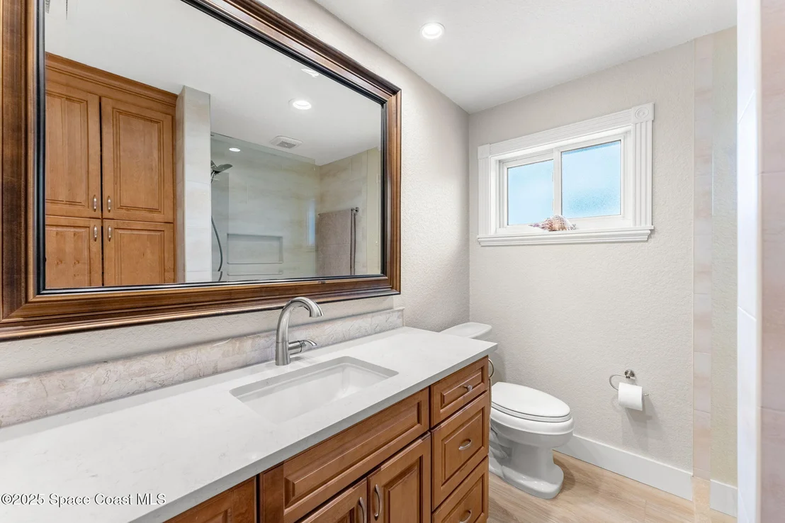 Photo of 610 Mango Drive