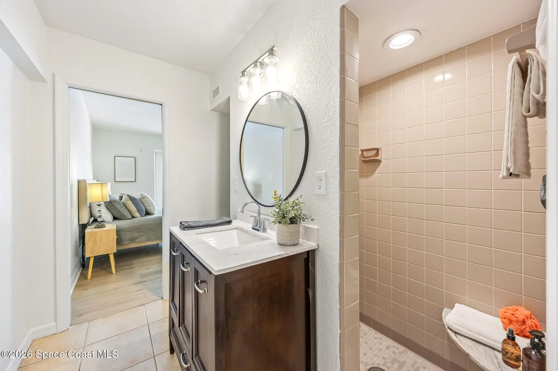 Photo of 777 James Circle NE