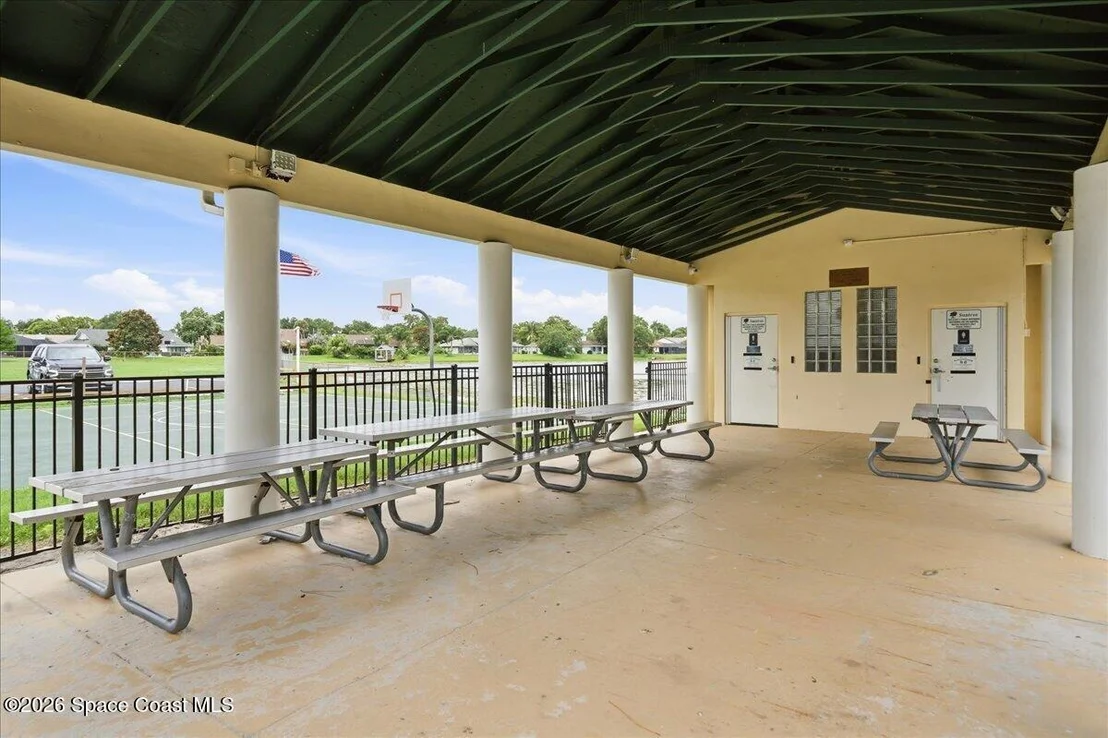 Photo of 560 Sawgrass Circle