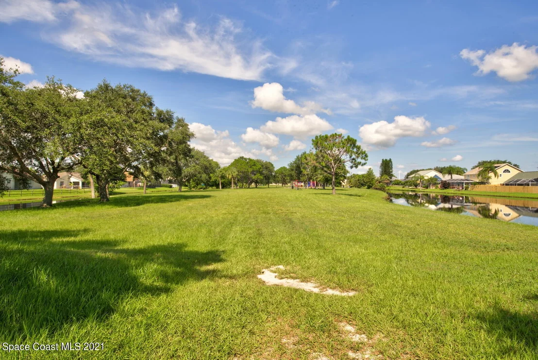 Photo of 1870 Crane Creek Boulevard