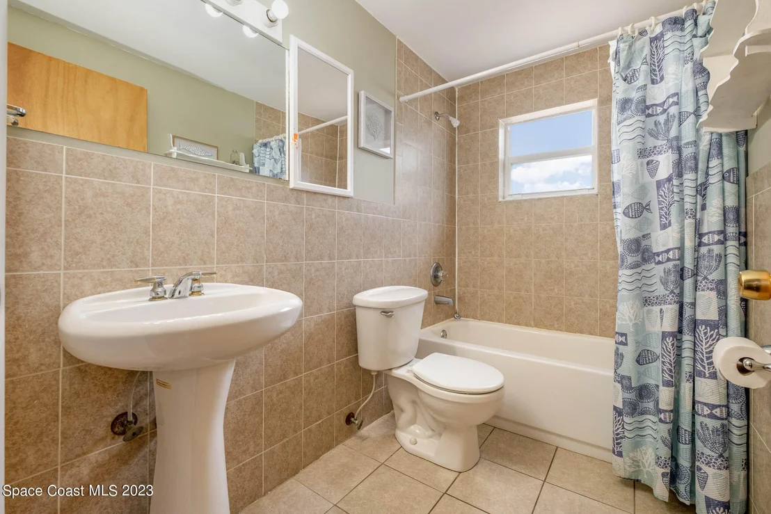 Photo of 609 Verbenia Drive