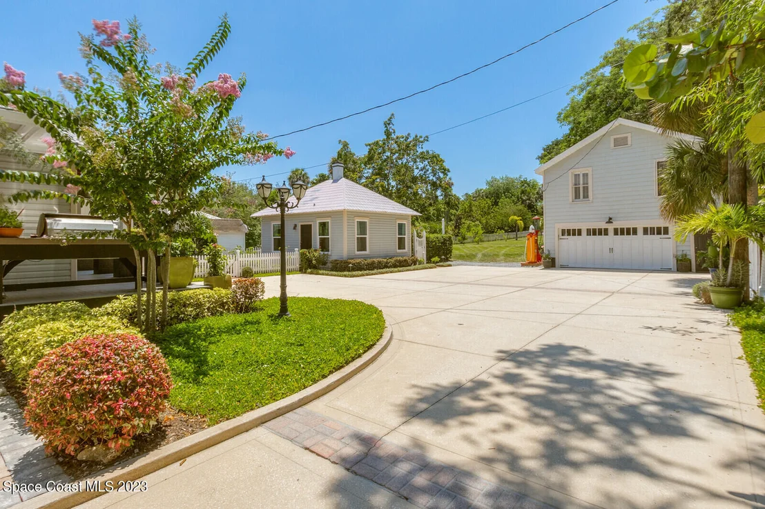 Photo of 709 Rockledge Drive