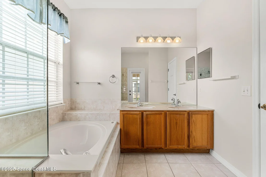 Photo of 4882 Worthington Circle