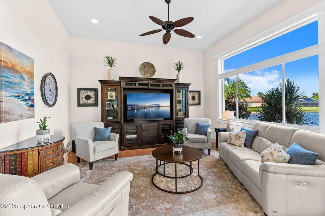 Photo of 921 Wildwood Drive