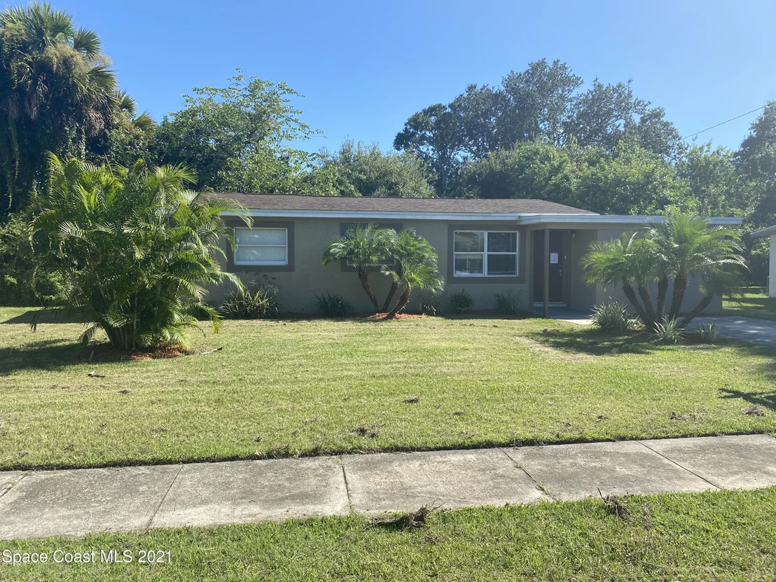 Photo of 2525 Stratford Drive