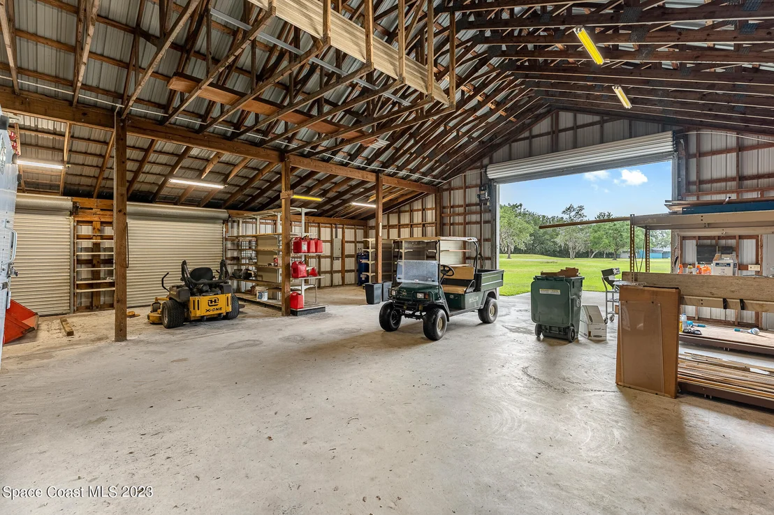 Photo of 927 Iron Bend Trail
