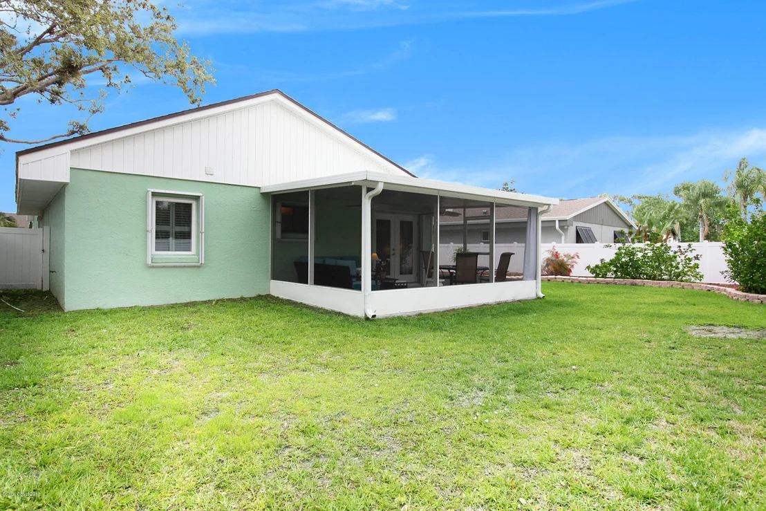 Photo of 412 Myrtlewood Road