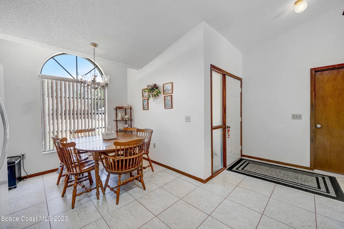 Photo of 926 Yorktowne Drive