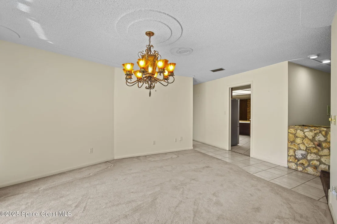 Photo of 1185 Ashlyn Drive