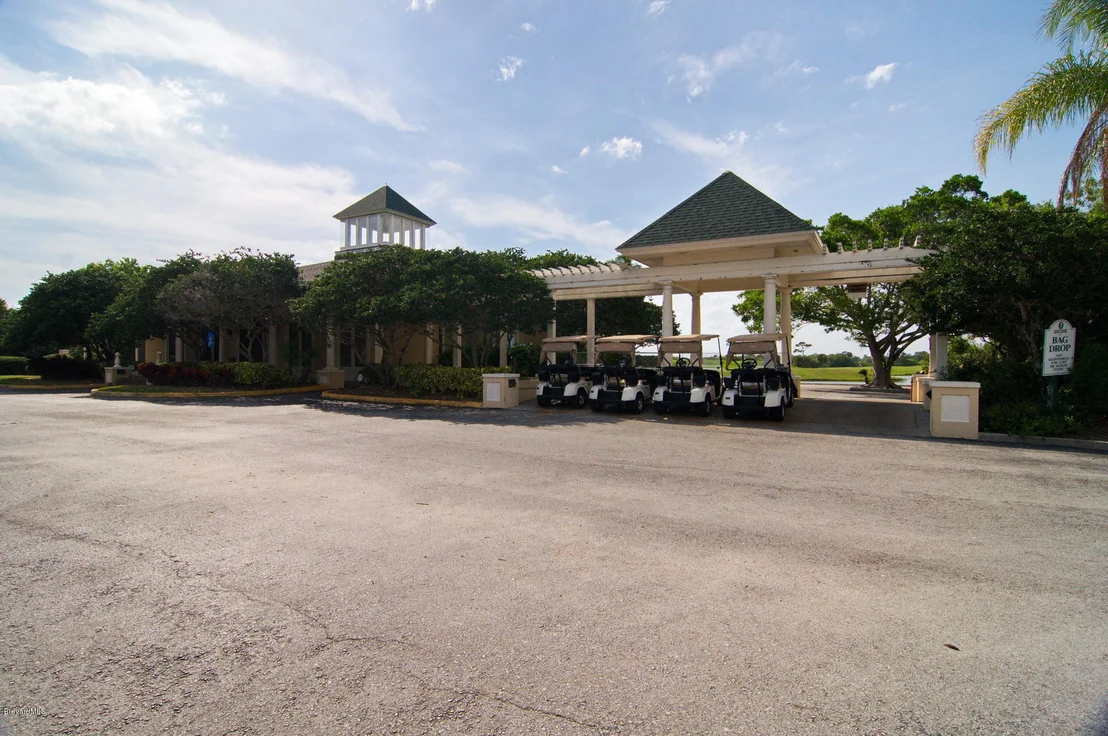 Photo of 8317 Cromwell Place