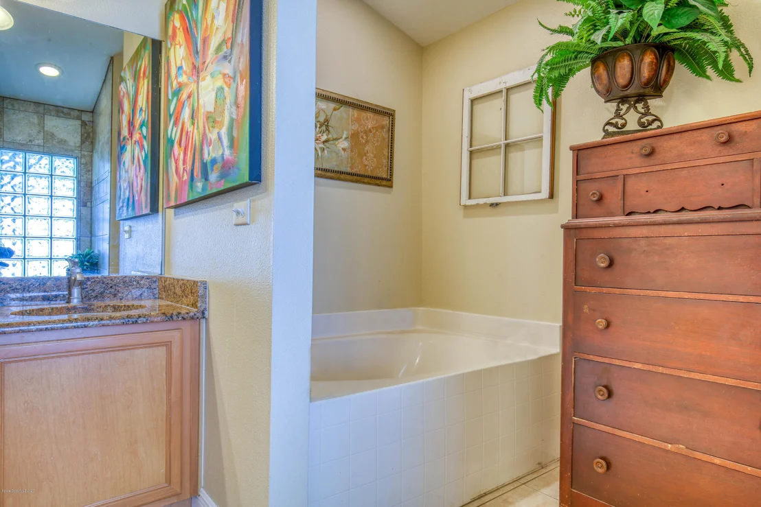 Photo of 2371 Bridgeport Circle