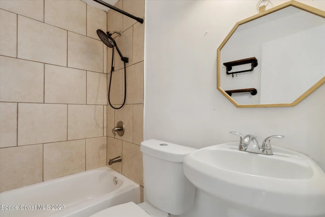Photo of 3104 Swift Street