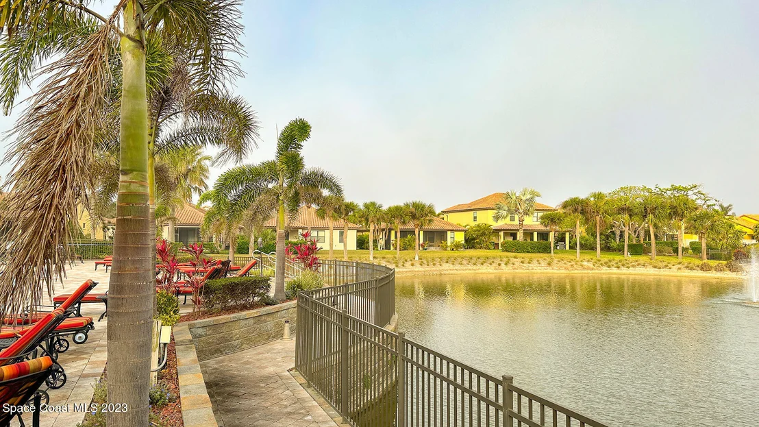 Photo of 609 Monterey Drive