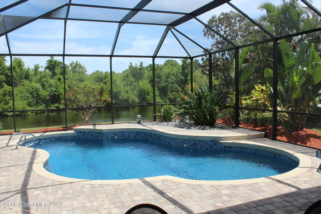 Photo of 775 Carriage Hill Road
