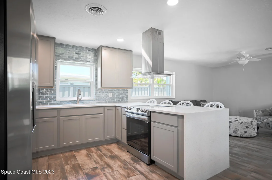 Photo of 440 Coconut Drive