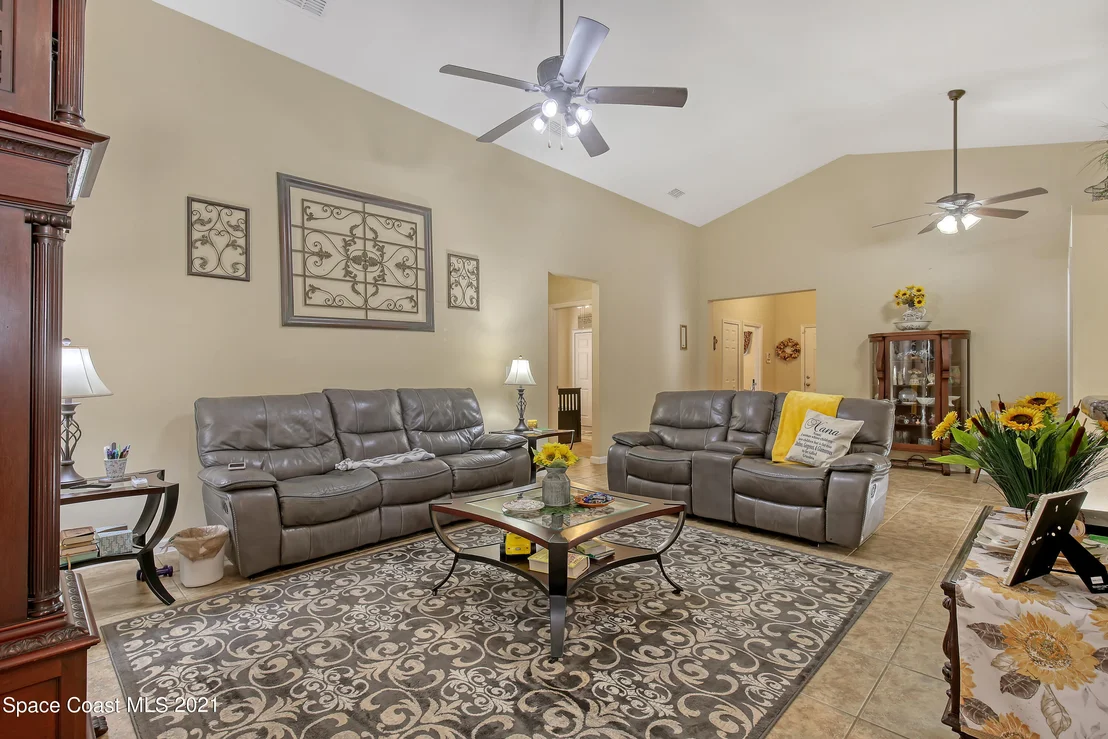 Photo of 1556 Litchfield Drive
