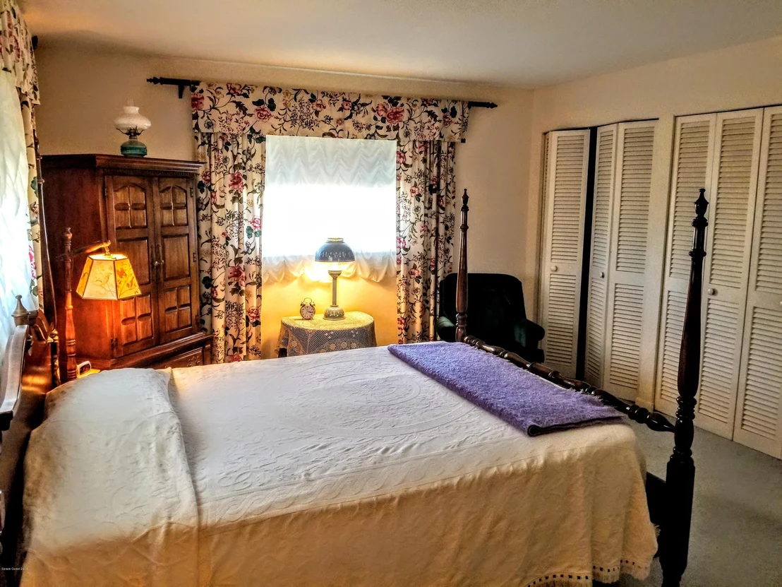 Photo of 945 Bluewater Drive