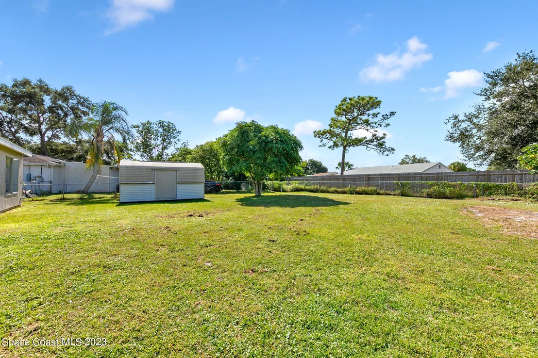 Photo of 1312 Ethel Circle NE