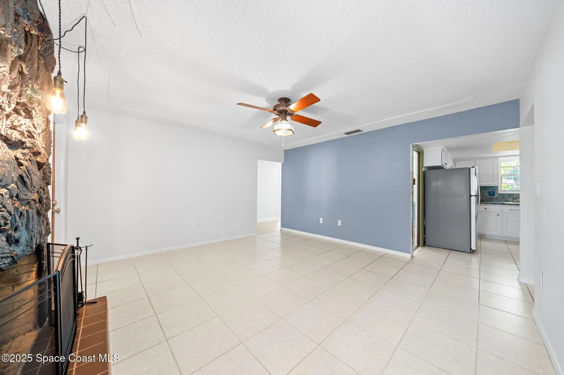 Photo of 611 Dundee Circle