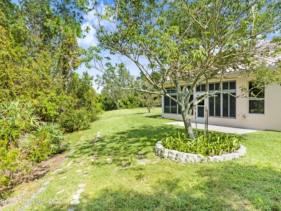 Photo of 348 Renaissance Avenue