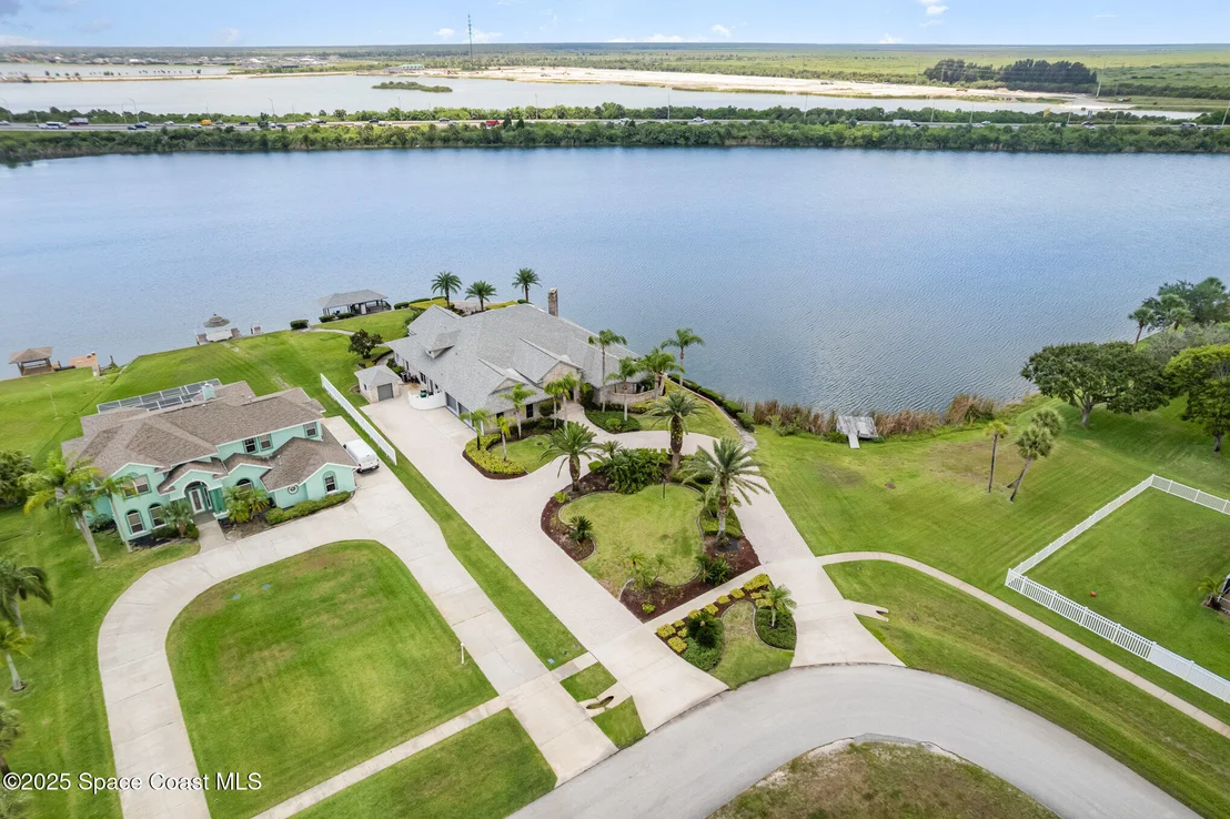 Photo of 1175 Tuckaway Drive