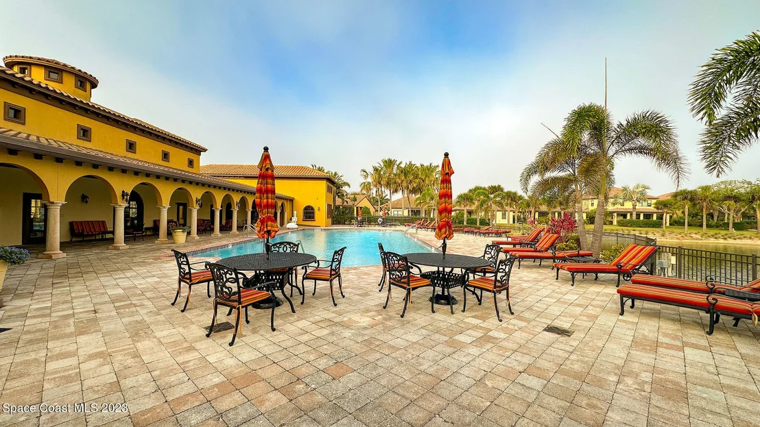 Photo of 609 Monterey Drive
